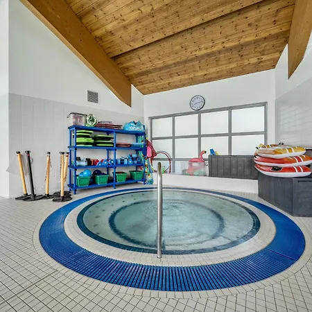 Jubilee Two Bedroom House Pet Friendly