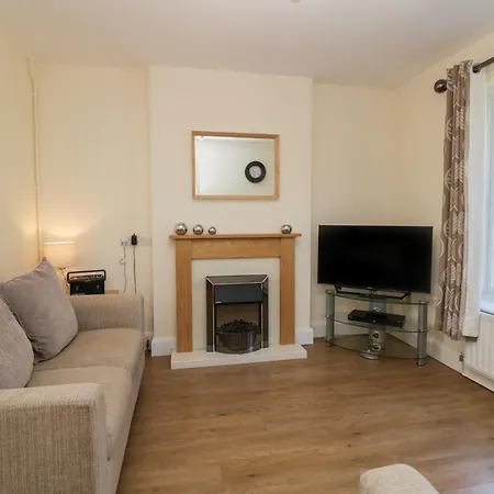 Jubilee Two Bedroom House Pet Friendly